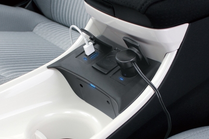 PRIUS 電源BOX